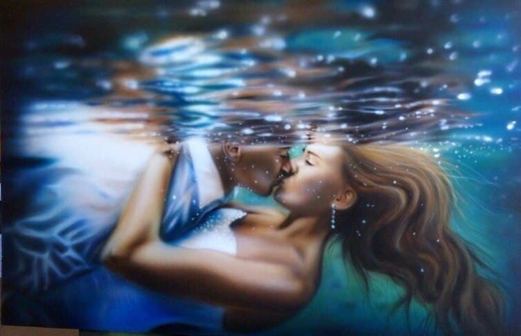 поцелуй под водой