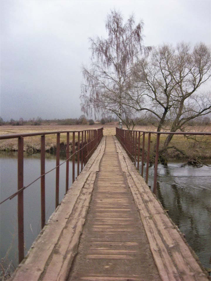 Весна в пастельных тонах: мост